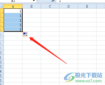 ​excel数字下拉不递增且没有填充图标的解决教程